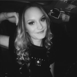 Meet your Posher, Brenna